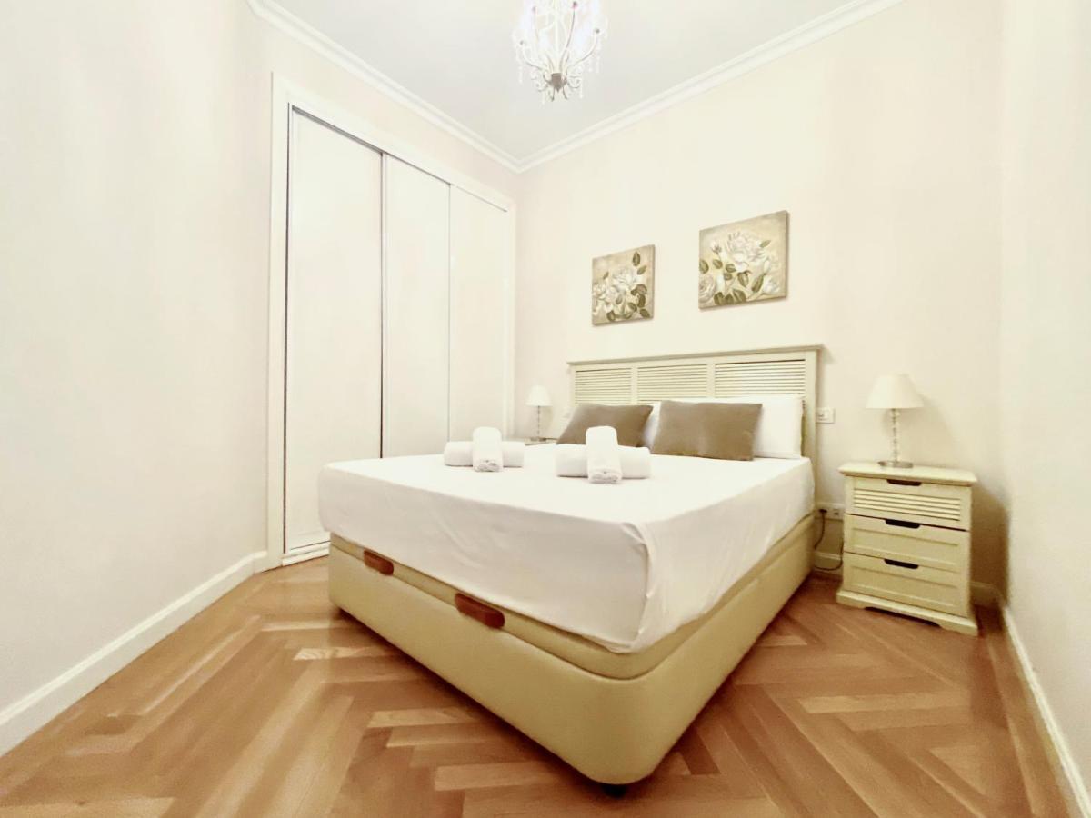 Charming Gran Via VI Appartement Madrid Buitenkant foto